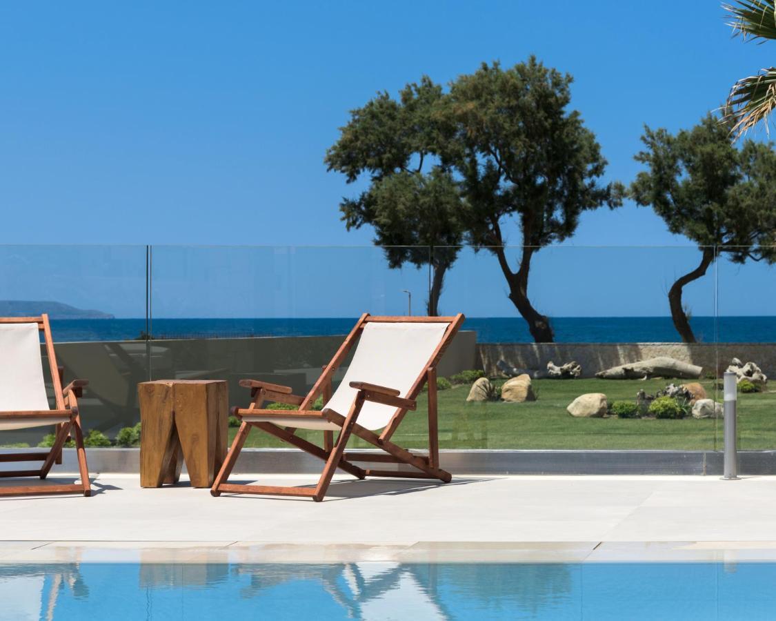 Artemis Seafront Villa, An Evanescence Sea Retreat, By Thinkvilla ตาวโรไนติส ภายนอก รูปภาพ
